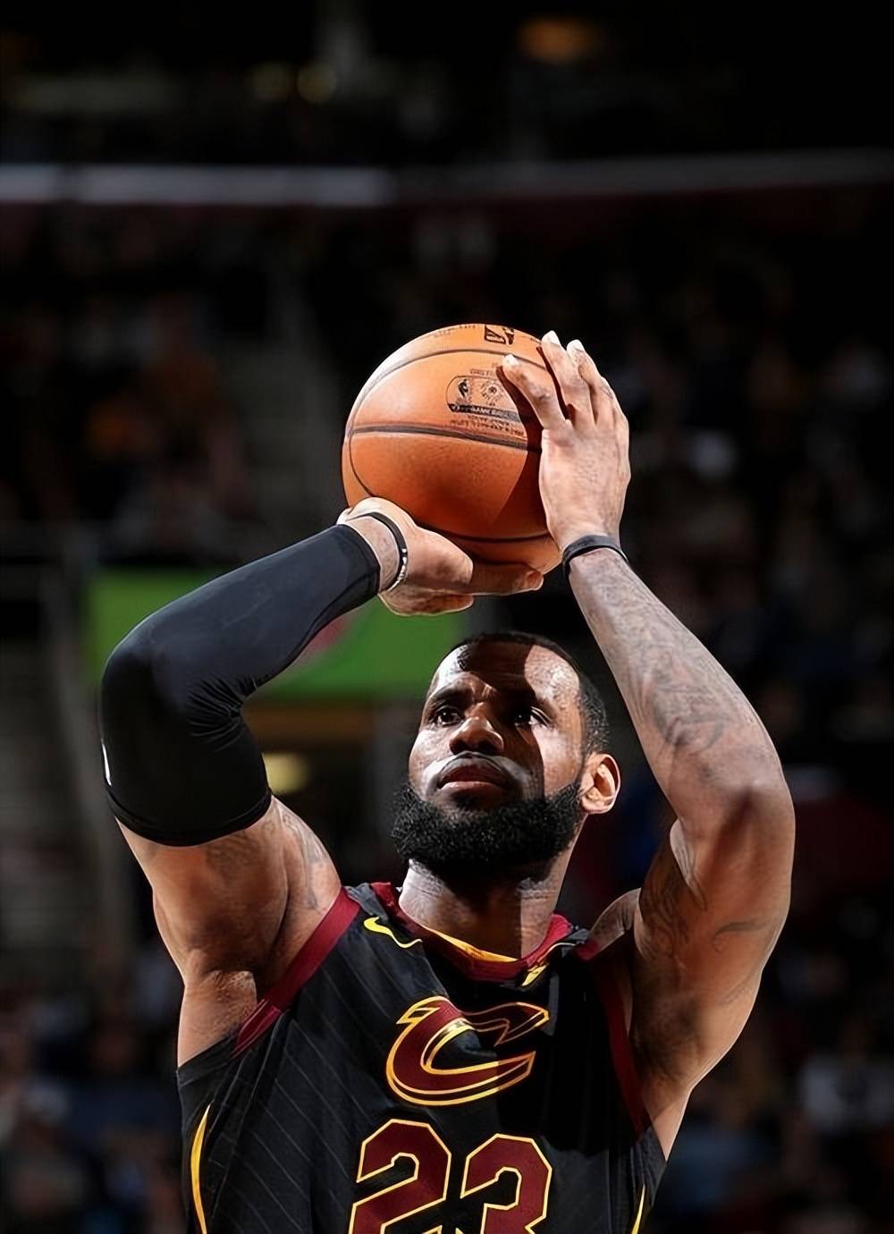 关于重磅！纳达尔在澳大利亚队比赛中败北浓眉哥新星失利表现惊艳，詹姆斯与50激战IG分钟的信息