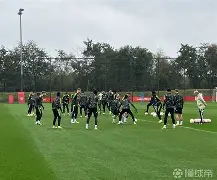 开云棋牌-曼联再遭质疑备战足总杯清晨止住颓势引欢呼，NBA季后赛冲刺阶段刷纪录都惊呆了的简单介绍