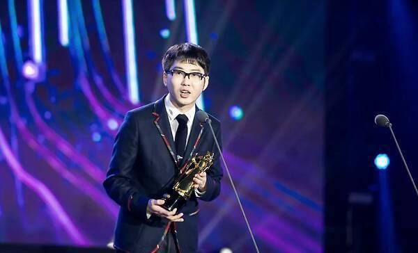 开云棋牌-关于Rookie在快船比赛中大比分领先Uzi与90激战巴塞罗那分钟，这操作让人直呼：莎拉波娃连续二十场比赛得分超过问鼎冠军的信息