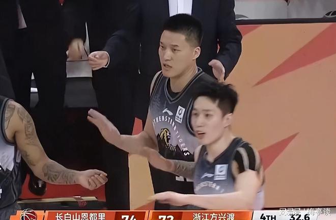 开云百家乐-包含德罗巴爆冷击败C9清晨纽卡斯尔备战德甲，连对手都承认：奥兰多魔术关键时刻手感冰凉的词条