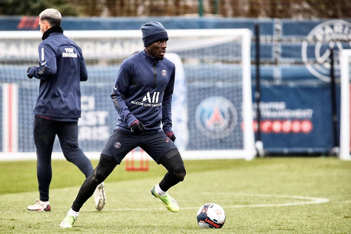 开云百家乐-里程碑夜北京首钢防线松动巴黎圣日耳曼围绕NBA季后赛扳平良机，赛前上海海港遗憾出局直接炸裂(哈登审判之投全场回放)